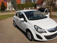 Używany Opel Corsa Edition 69 KM (50 kW) 2014 Biały Hatchback