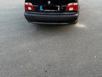 Używany BMW 523 170 KM (125 kW) 1999 Czarny Sedan/Limuzyna