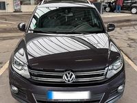 Gebraucht VW Tiguan LOUNGE 150 PS (110 kW) 2016 Grau SUV