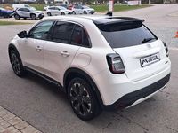 Neu Fiat 600 La Prima 145 PS (106 kW) 2025 Gelato weiß SUV