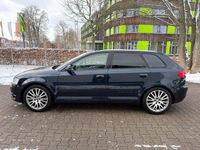Gebraucht Audi A3 Sport 105 PS (77 kW) 2011 Blau Kleinwagen