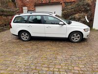 Gebraucht Volvo V50 109 PS (80 kW) 2009 Weiß Kombi