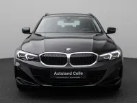 Gebraucht BMW 318 Shadowline 156 PS (114 kW) 2025 Schwarz 2668schwarz Limousine