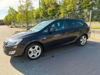 Gebraucht Opel Astra 110 PS (80 kW) 2012 Braun Kombi