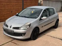 Gebraucht Renault Clio 88 PS (64 kW) 2008 Silber Kleinwagen