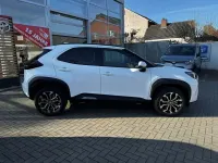 Neu Toyota Yaris Cross 131 PS (96 kW) 2026 Weiss SUV