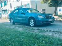 Gebraucht Mercedes C180 143 PS (105 kW) 2002 Blau Limousine
