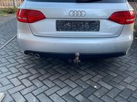 Gebraucht Audi A4 Attraction 136 PS (100 kW) 2011 Silber Kombi