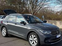 Gebraucht VW Tiguan Elegance 150 PS (110 kW) 2023 Grau SUV