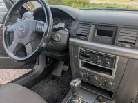 Begagnad Opel Vectra Style 147 HK (108 kW) 2003 Svart Sedan
