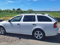 Gebraucht Skoda Octavia Fun 105 PS (77 kW) 2013 Weiß Kombi