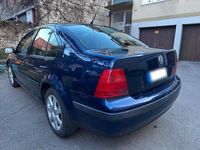Gebraucht VW Bora 140 PS (102 kW) 2003 Blau Limousine