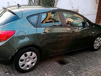 Gebraucht Opel Astra 87 PS (63 kW) 2010 Grün Kombi