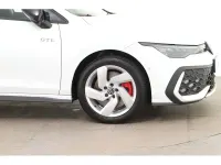 Second-hand VW Golf VIII GTE 177 CP (130 kW) 2025 Berlinǎ