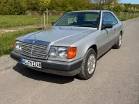 Gebraucht Mercedes 230 136 PS (100 kW) 1988 Silber Coupé