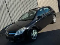 Gebraucht Opel Astra Edition 90 PS (66 kW) 2009 Schwarz Limousine