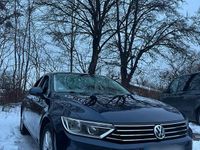 Gebraucht VW Passat Comfortline 150 PS (110 kW) 2016 Blau Limousine