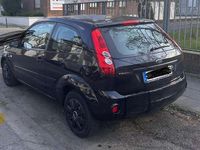 Gebraucht Ford Fiesta Ambiente 69 PS (50 kW) 2008 Schwarz Kleinwagen