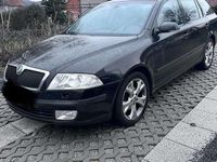 Gebraucht Skoda Octavia Ambiente 160 PS (117 kW) 2008 Schwarz Kombi