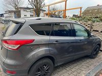 Gebraucht Ford Kuga 140 PS (102 kW) 2014 Grau SUV