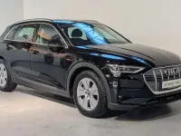 Gebraucht Audi e-tron 230 kW (313 PS) 2022 Schwarz SUV