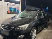 Gebraucht Opel Astra 110 PS (80 kW) 2011 Andere farben Kombi