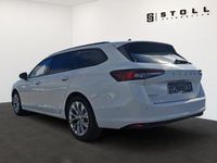 Gebraucht Skoda Superb Selection 150 PS (110 kW) 2024 Weiss Kombi