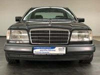 Gebraucht Mercedes E220 Sportline 150 PS (110 kW) 1993 Grau Coupé