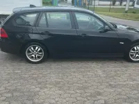 Gebraucht BMW 320 163 PS (119 kW) 2007 Schwarz Kombi