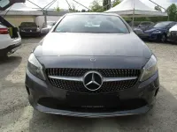 Gebraucht Mercedes A180 109 PS (80 kW) 2017 Grau Limousine
