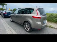 Gebraucht Renault Scénic III 110 PS (80 kW) 2010 Gold Limousine