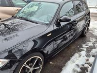 Gebraucht BMW 118 Sport Line 197 PS (144 kW) 2008 Schwarz Kleinwagen