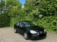 Gebraucht VW Jetta 105 PS (77 kW) 2008 Schwarz Limousine