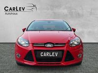 Gebraucht Ford Focus Titanium 125 PS (91 kW) 2012 Rot Limousine
