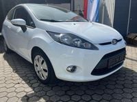 Usata Ford Fiesta 95 CV (69 kW) 2011 Bianco Utilitaria
