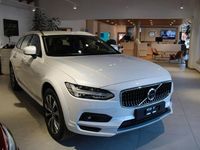 Neu Volvo V90 CC Plus 250 PS (183 kW) 2025 Weiß Kombi