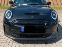 Gebraucht Mini Cooper SE Classic 135 kW (184 PS) 2022 Schwarz Kleinwagen