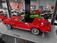 Second-hand Corvette Stingray 300 CP (220 kW) 1966 Roșu Cabrio