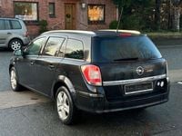 Gebraucht Opel Astra Edition 90 PS (66 kW) 2010 Schwarz Kombi
