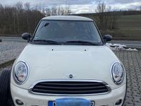 Gebraucht Mini ONE 75 PS (55 kW) 2011 Weiß Kleinwagen