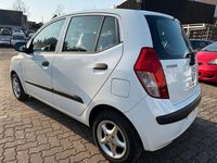 Gebraucht Hyundai i10 67 PS (49 kW) 2009 Weiß Kleinwagen