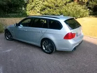 Gebraucht BMW 330 Sport Line 245 PS (180 kW) 2011 Silber Kombi