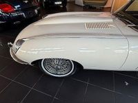 Gebraucht Jaguar E-Type 269 PS (197 kW) 1971 Weiß Coupé