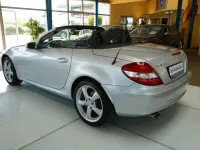 Gebraucht Mercedes SLK280 231 PS (169 kW) 2007 Silber Cabrio