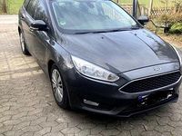 Gebraucht Ford Focus Trend 120 PS (88 kW) 2016 Grau Kombi