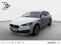 Second-hand Seat Leon Style 150 CP (110 kW) 2025 Alb Berlinǎ