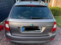 Gebraucht Skoda Superb Elegance 170 PS (125 kW) 2012 Violet Kombi