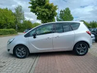 Gebraucht Opel Meriva Style 140 PS (102 kW) 2014 Silber Van / Kleinbus