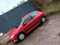 Gebraucht Peugeot 206 75 PS (55 kW) 2009 Rot Kleinwagen