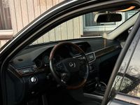 Gebraucht Mercedes E220 170 PS (125 kW) 2009 Schwarz Limousine